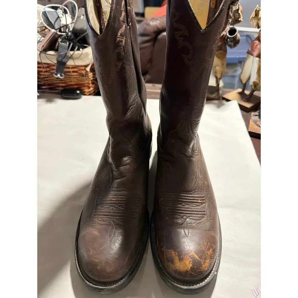 Men's Ariat Cowboy Boots Size 11 Some Scuffing at Toe